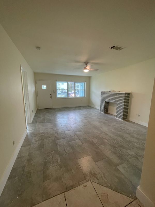 Building Photo - 2194 Ponce De Leon Cir