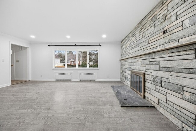 Building Photo - 291 Boulevard