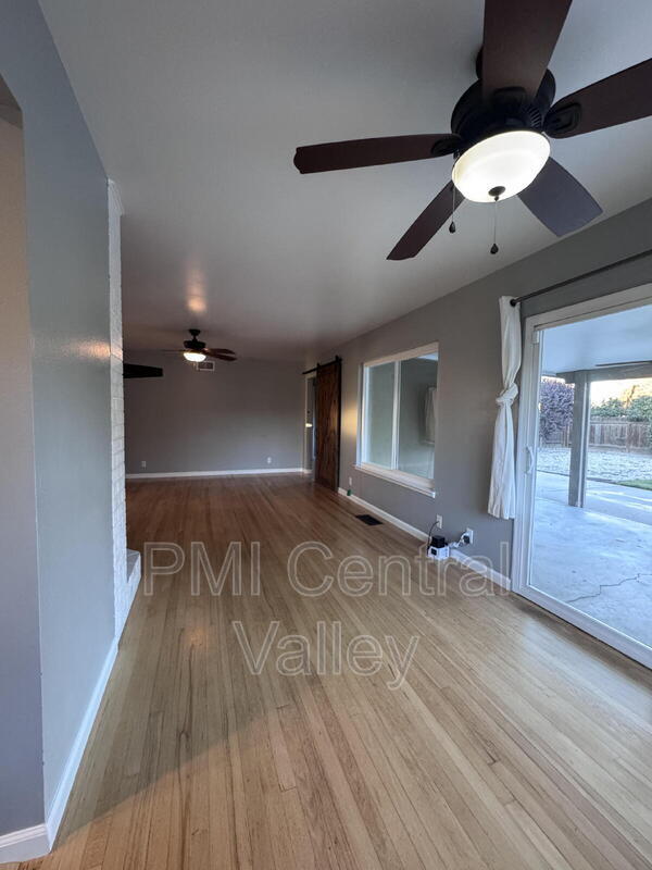 Building Photo - 1314 Carolyn Ave