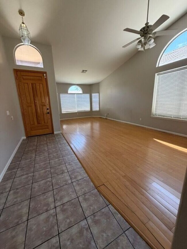 Building Photo - 3130 E Brookwood Ct