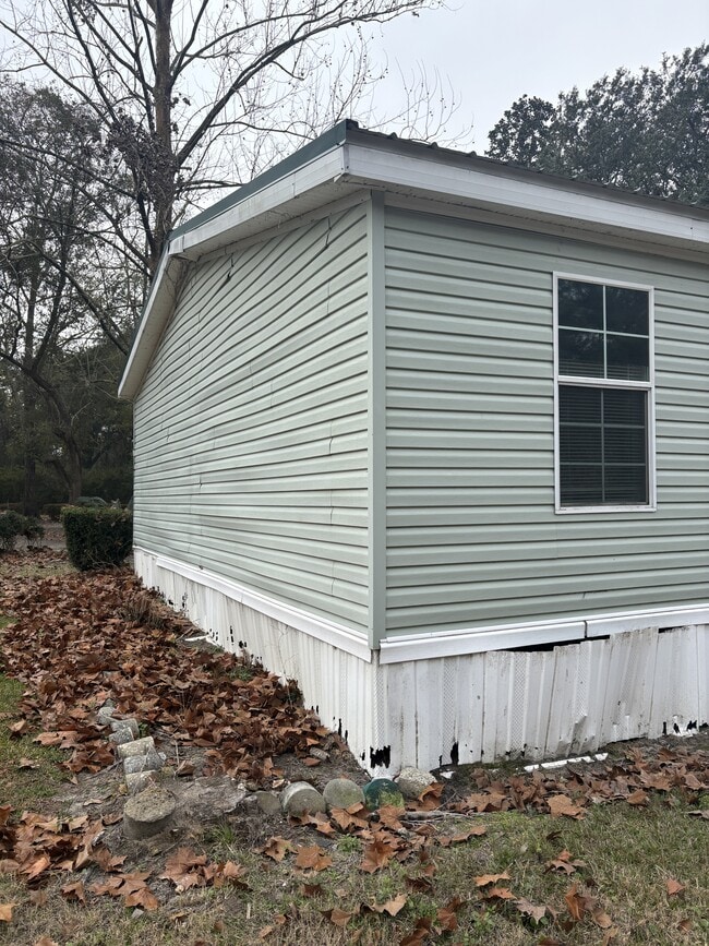 Building Photo - 371 Tom Lodge Rd