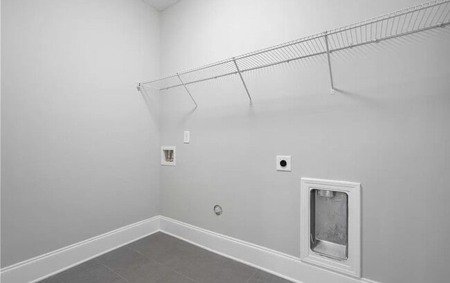 Building Photo - 973 Rittenhouse Way SE