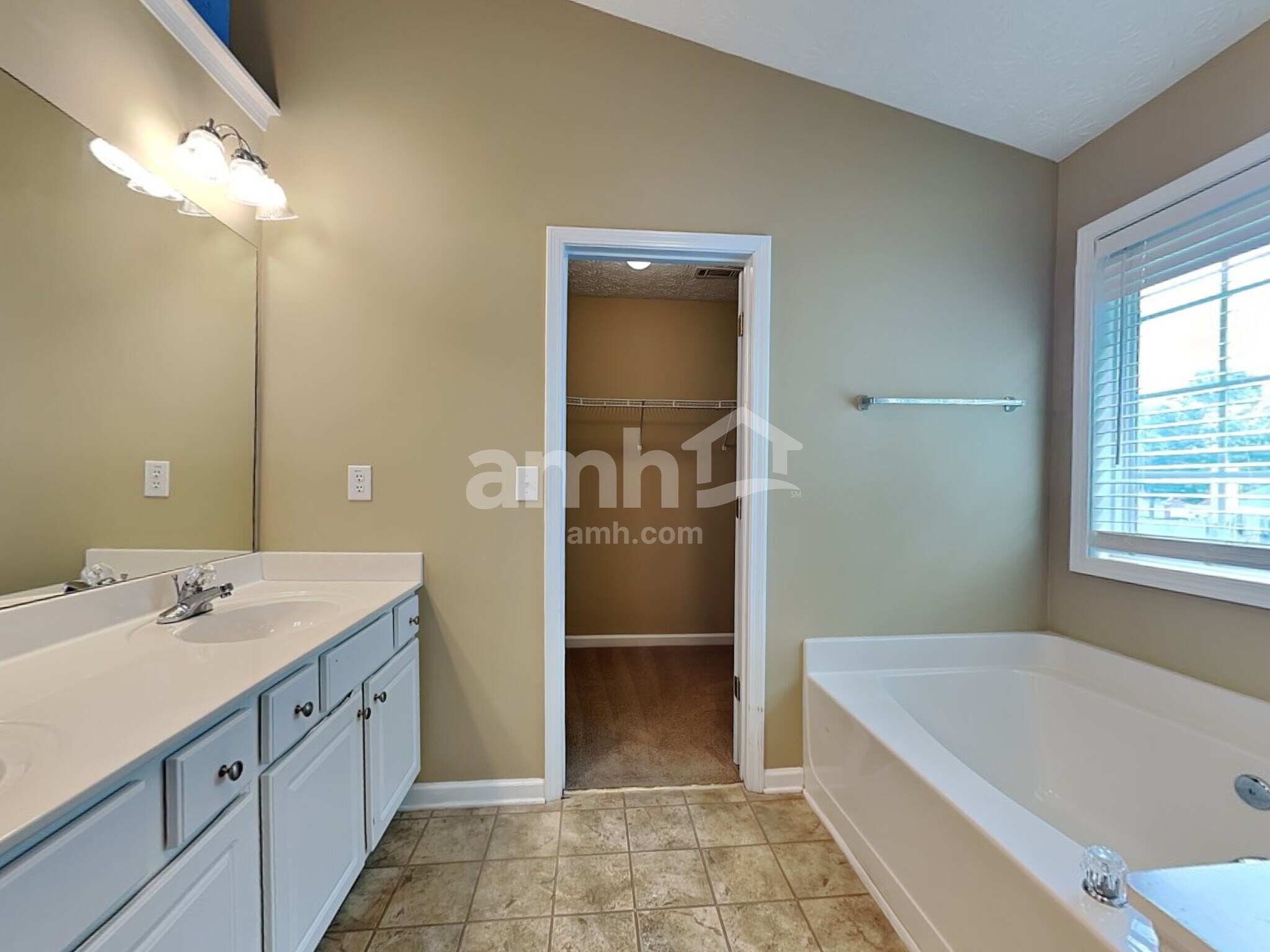 Building Photo - 1469 Dulwich Ct