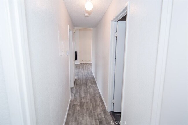 Building Photo - 29 Blue Oak