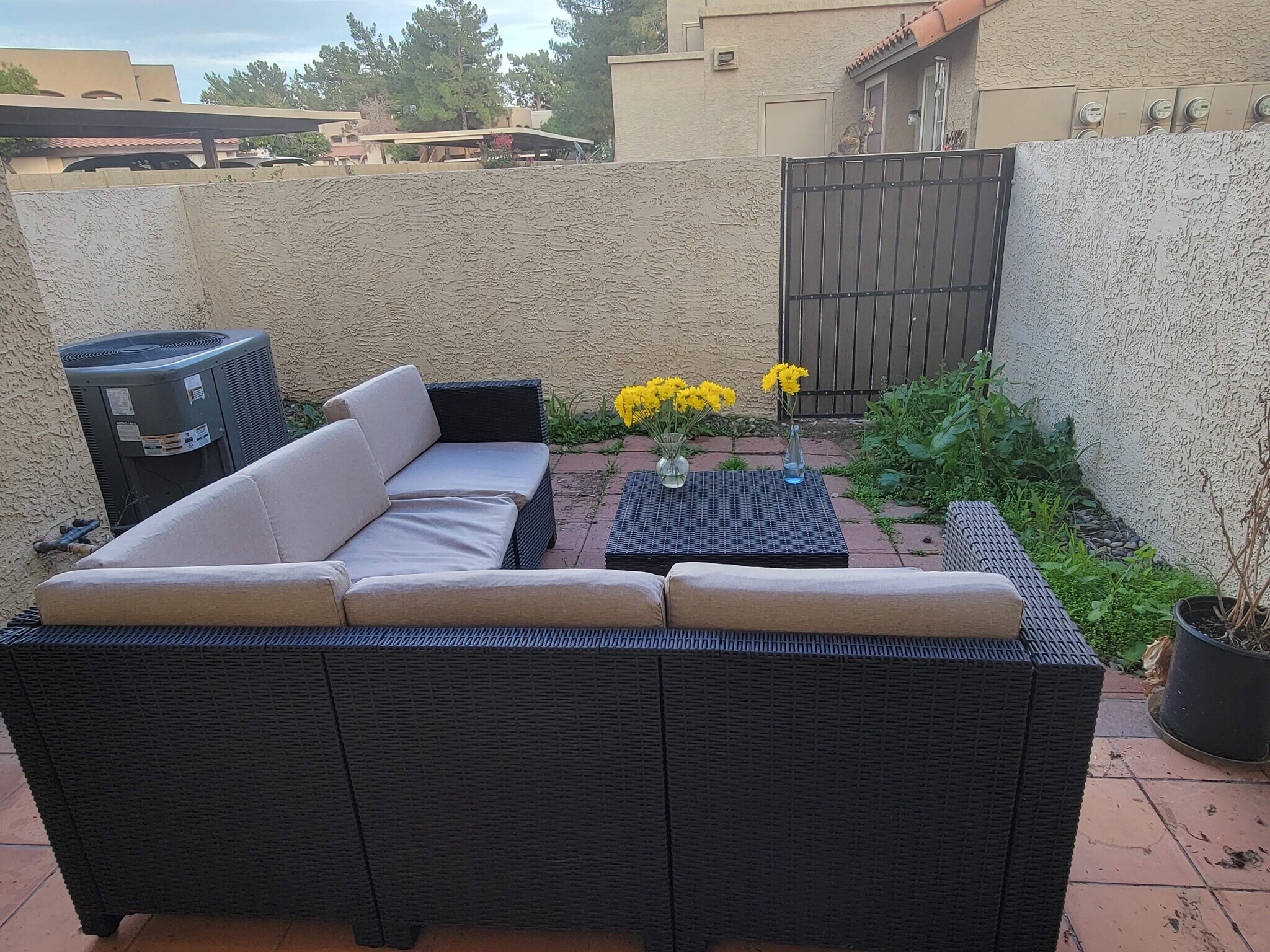 Building Photo - 5704 E Aire Libre Ave