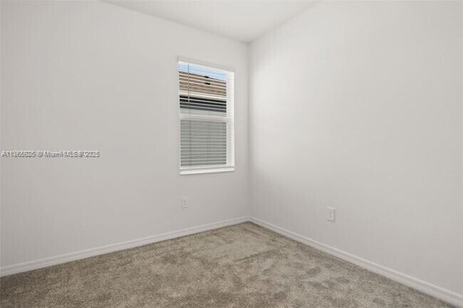Building Photo - 724 Grove