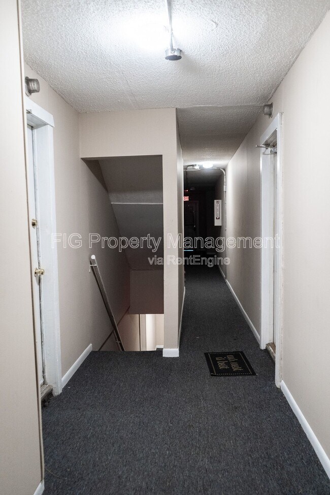 Building Photo - 121 Pruett Pl