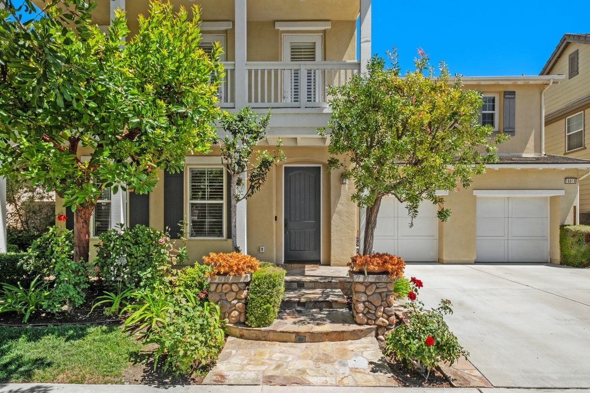Building Photo - 16618 Honeybee Dr