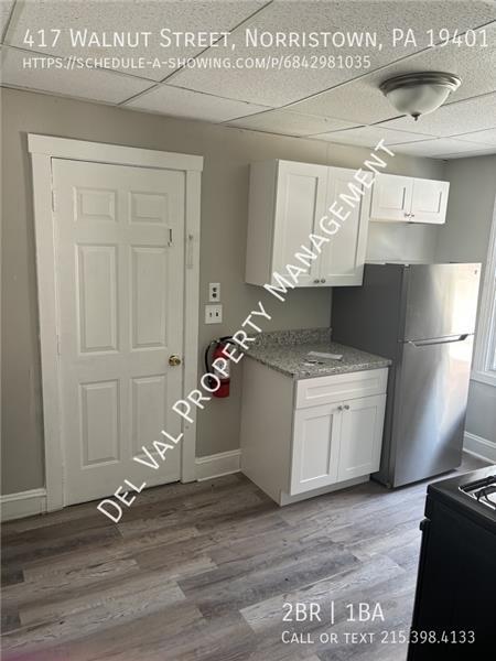 Building Photo - 417 Walnut St