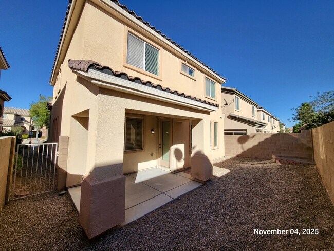 Building Photo - 6147 Pine Banks Ct