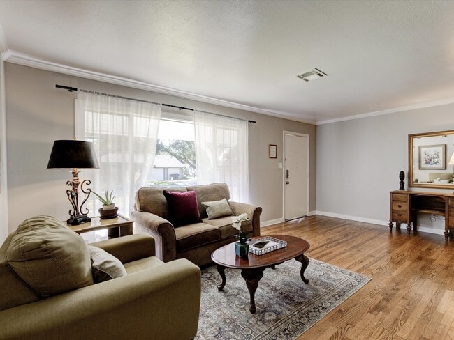 Building Photo - 3524 Corto Ave