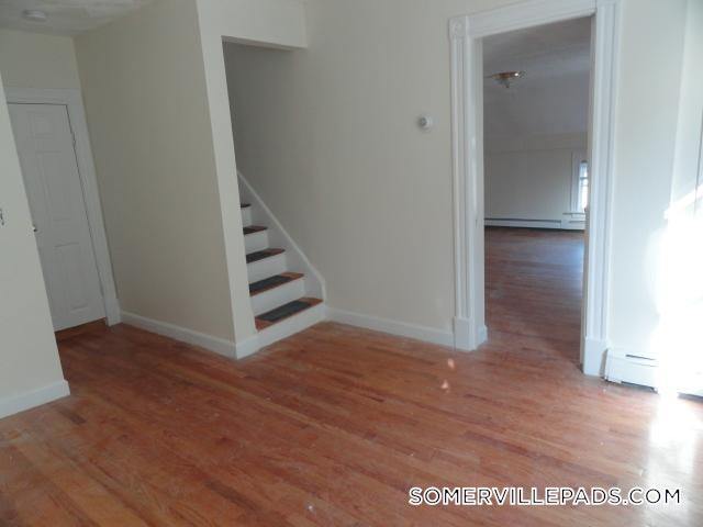 Building Photo - 6 Lincoln Ave