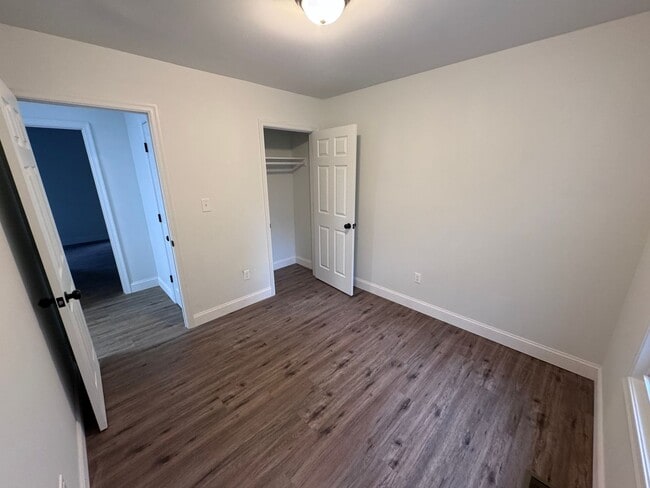 Building Photo - Fully renovated inside and out -  3 bedroo...