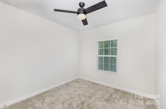 Building Photo - 306 New Gallant Dr