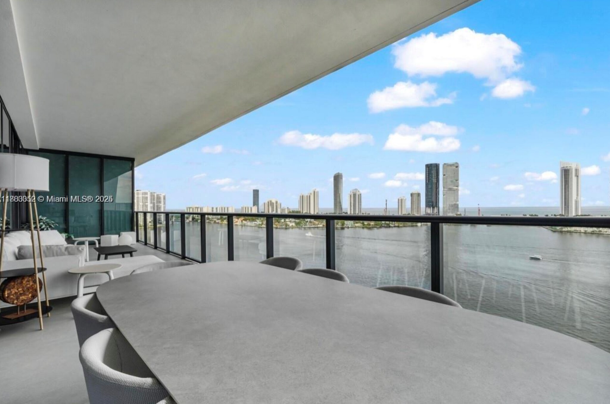 Building Photo - 5000 Island Estates Dr