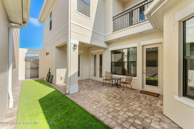 Building Photo - 8048 Gullen Dr