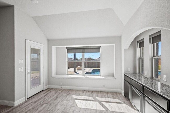 Building Photo - 314 Waverly Dr