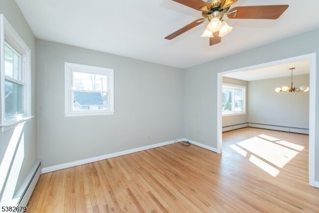 Building Photo - 78 Beechwood Ave