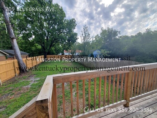 Building Photo - 209 Blue Grass Ave