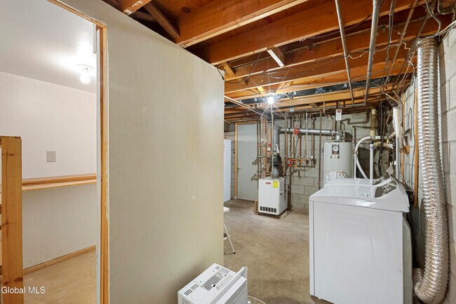 Building Photo - 167 Wood Dale Dr