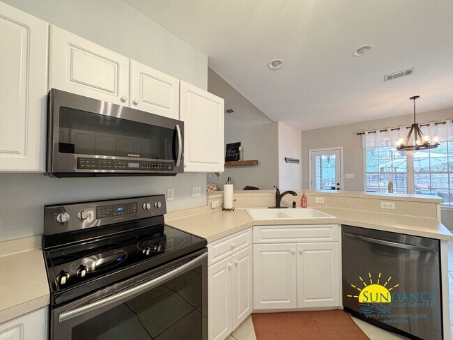 Building Photo - Spacious & Updated 3 Bedroom Home in Niceville-Near Eglin AFB!