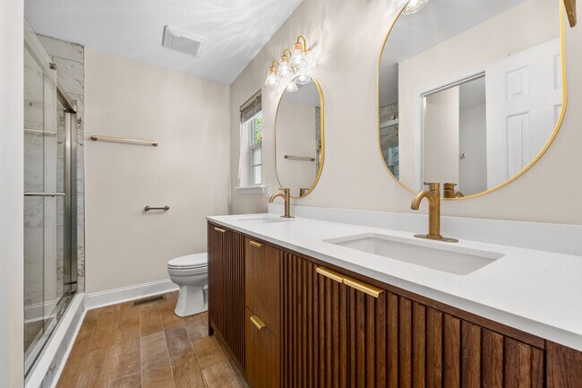 Building Photo - 5703 Stardust Dr