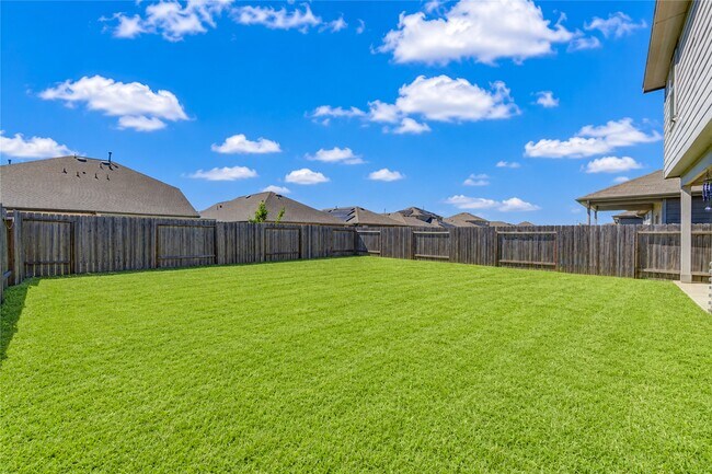 Building Photo - 5511 Downie Draw Ranch Trail
