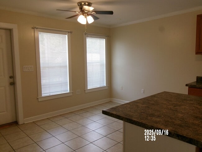 Building Photo - 3BR/1.5BA Single Family Home in Pascagoula...