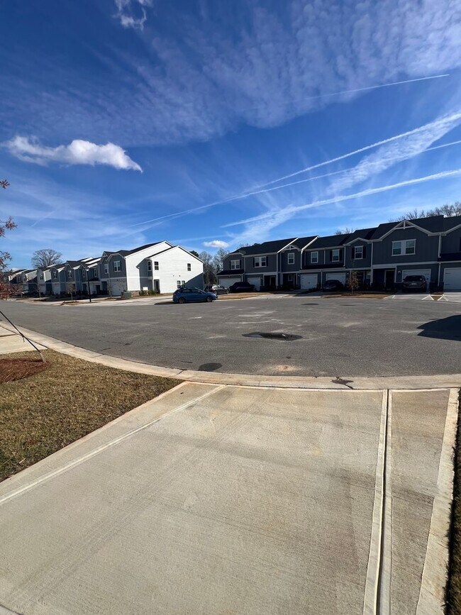 Building Photo - Brand New 3 Bedroom Home for Rent (Monroe)