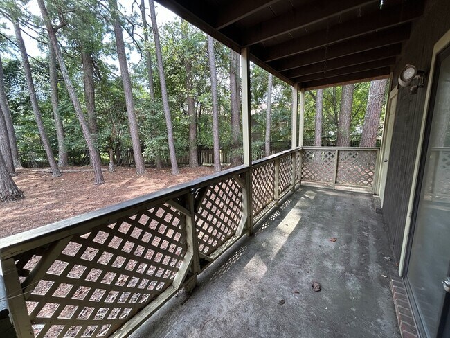 Building Photo - 4969-4967 7 Pine Cir