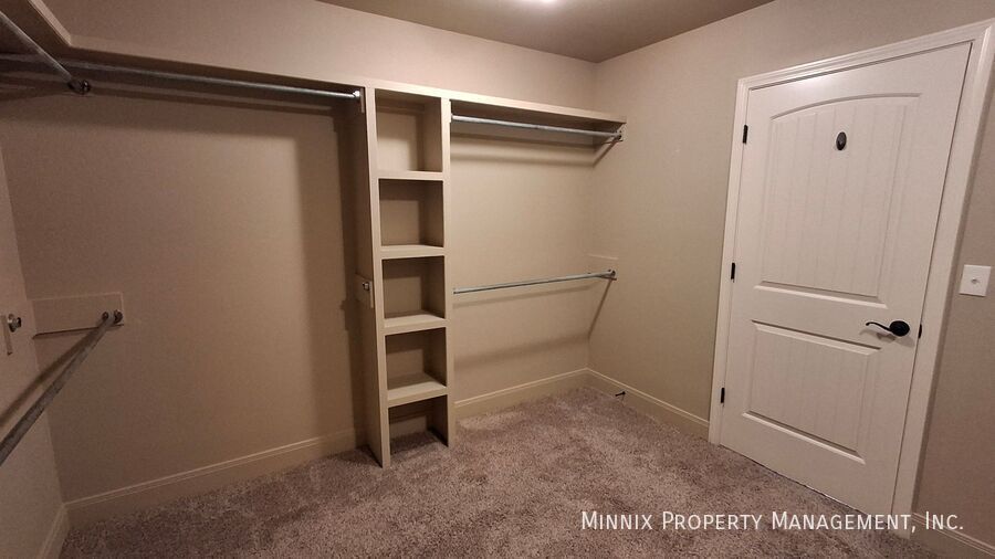 Building Photo - 7904 Legacy Pkwy