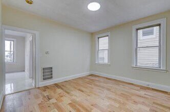 Building Photo - 667 Liberty Ave