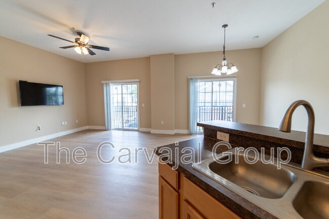 Building Photo - 6646 S Goldenrod Rd