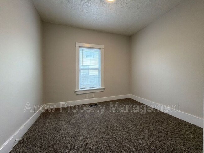 Building Photo - 2832 Dudley St