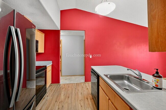 Building Photo - 471 NW 24th St