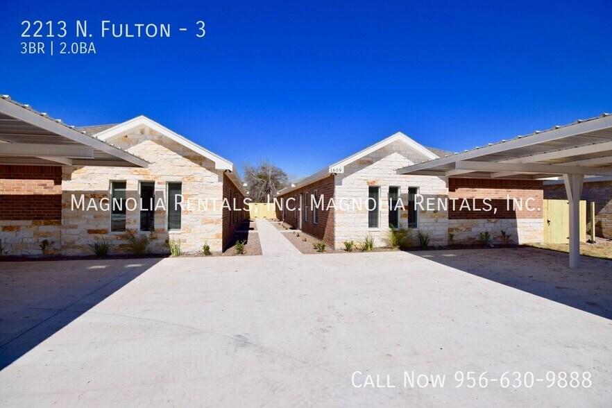 Building Photo - 2213 N. Fulton-3