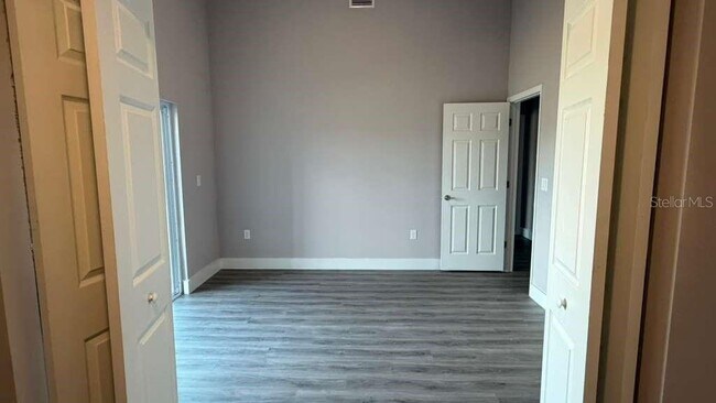 Building Photo - 6805 Heavitree Dr