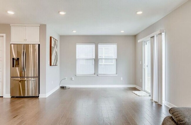 Building Photo - 12609 S Burrows St