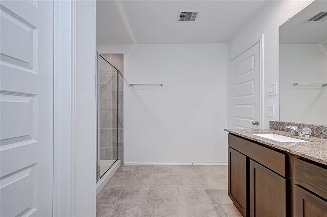 Building Photo - 1123 Lipizzan Ln