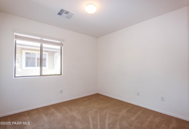 Building Photo - 1450 Taft Ave