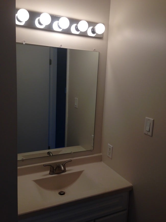 Building Photo - 8158 Durbin Terrace