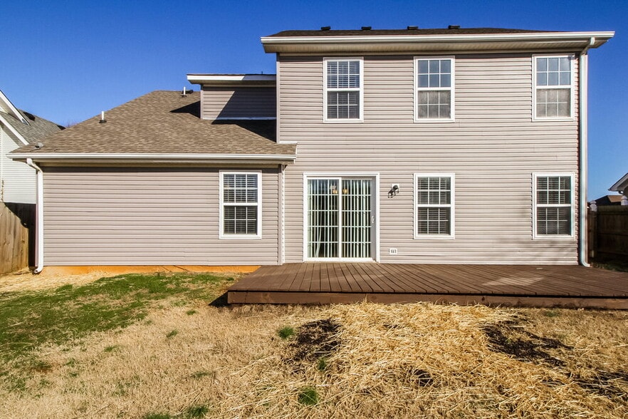 Building Photo - 5049 Cornelius Dr