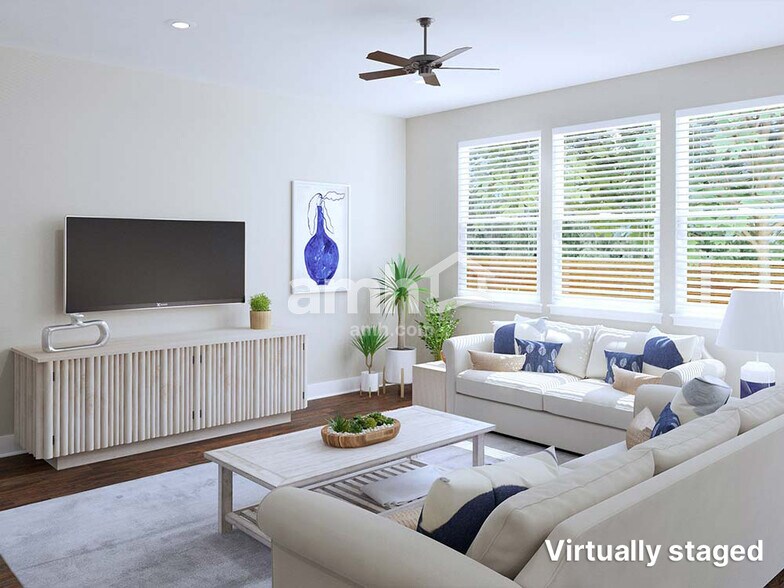 Building Photo - 123 Dog Path Trl