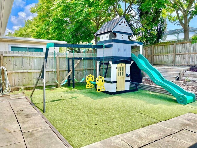 Building Photo - 9011 Ledgestone Ln