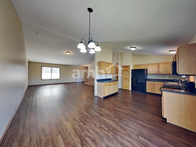 Building Photo - 3812 Wolf Creek Rd