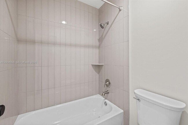 Building Photo - 9547 SW 146th Pl