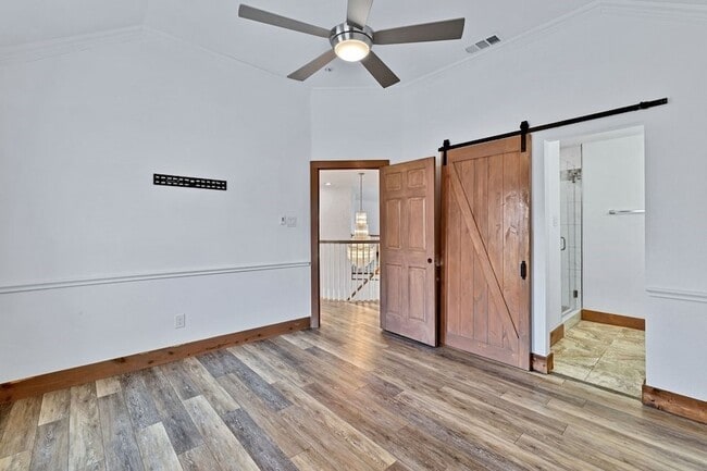 Building Photo - 324 Rolling Oaks Ridge