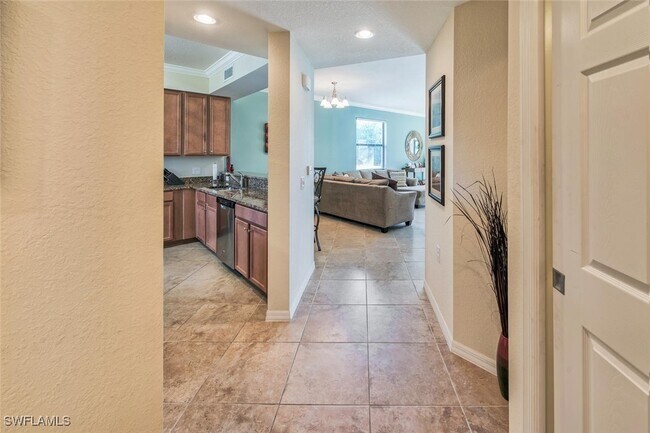 Building Photo - 9715 Acqua Ct