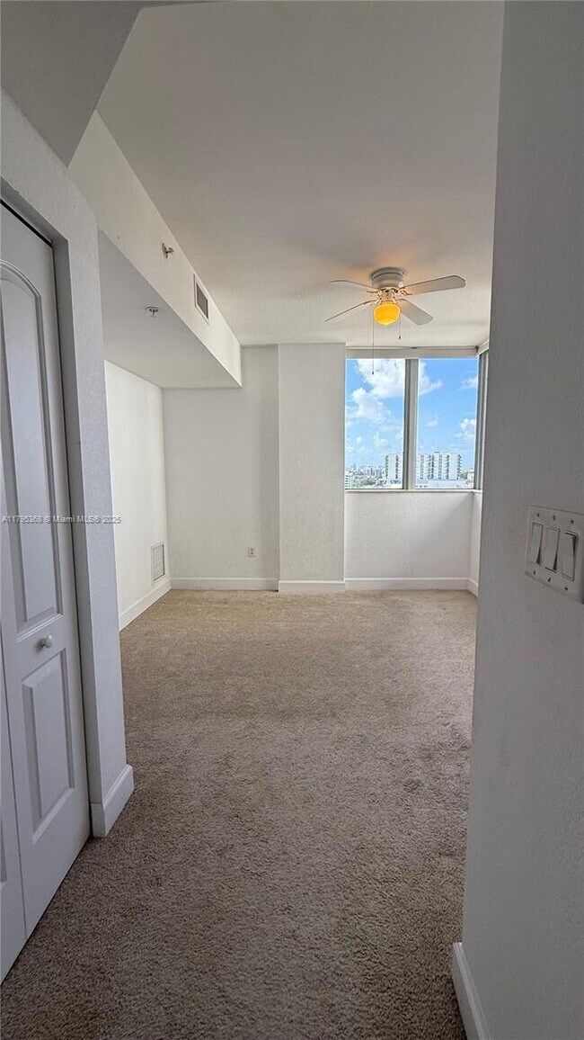 Building Photo - 1830 Radius Dr