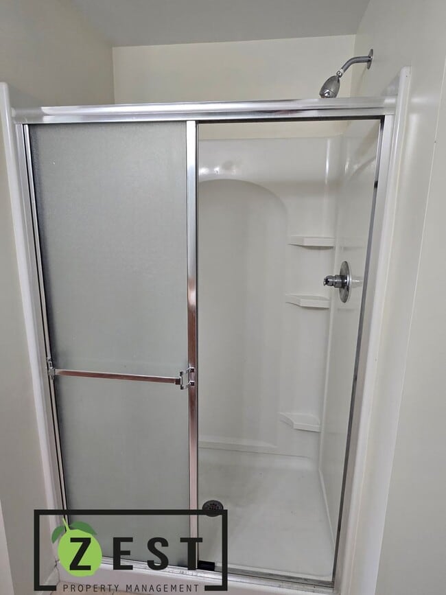 Building Photo - OPEN HOUSE- 5/21! 4PM-430PM! First floor 2 Bed 2 Bath Condo with tons of amenities!